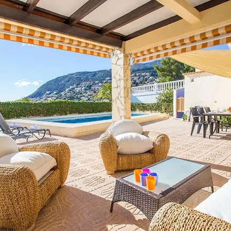 Abahana Villas Gabriela Villa *