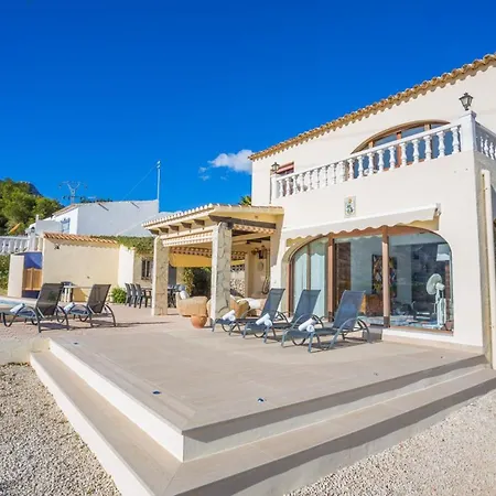 Abahana Villas Gabriela كاليبي